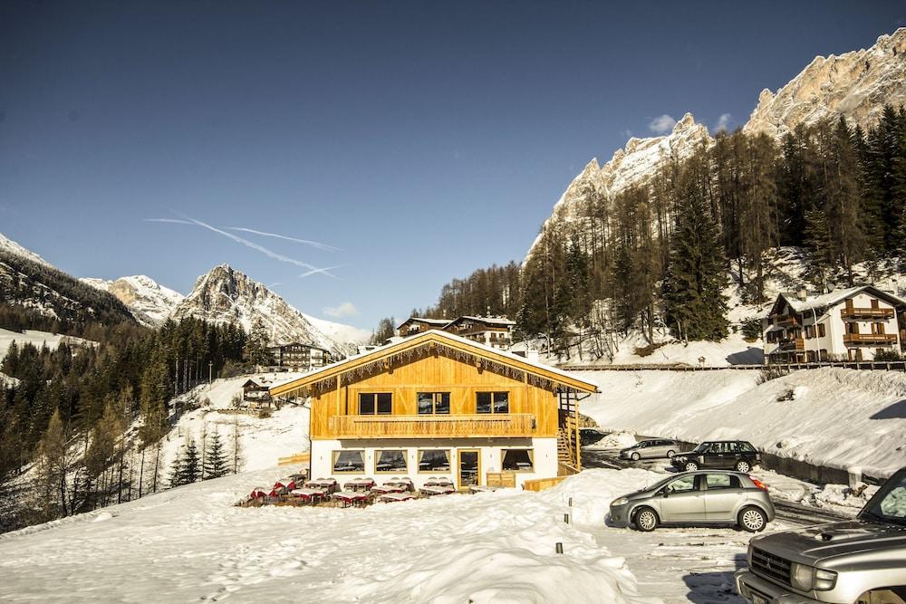 Dolomiti Lodge Alverà Cortina dʼAmpezzo Esterno foto